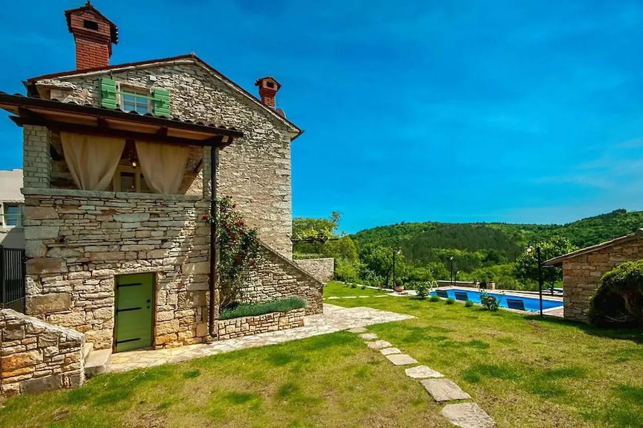 Rustic Villa Casa Mazuli With Pool In Grožnjan