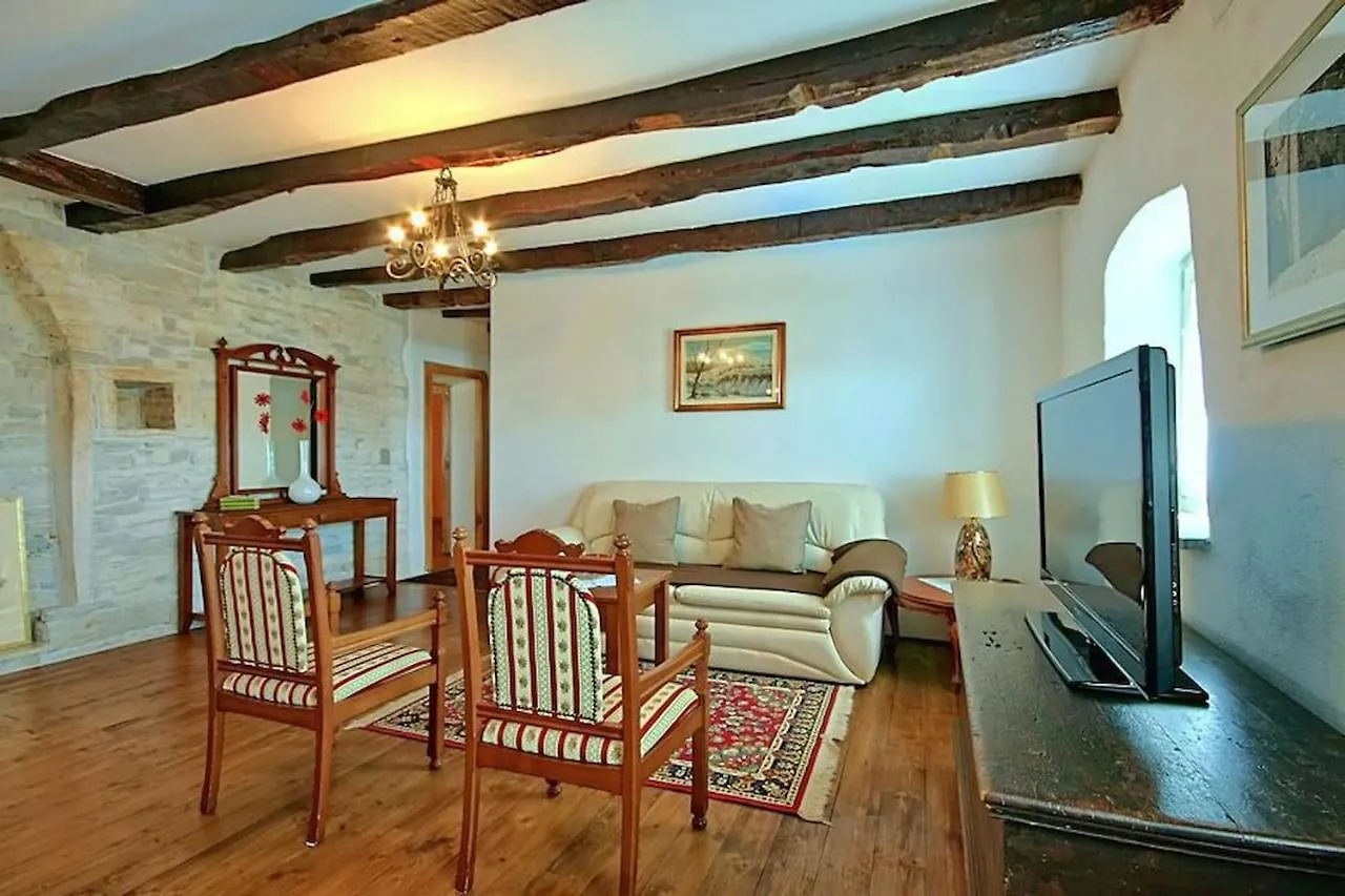 Rustic Villa Casa Mazuli With Pool In Grožnjan